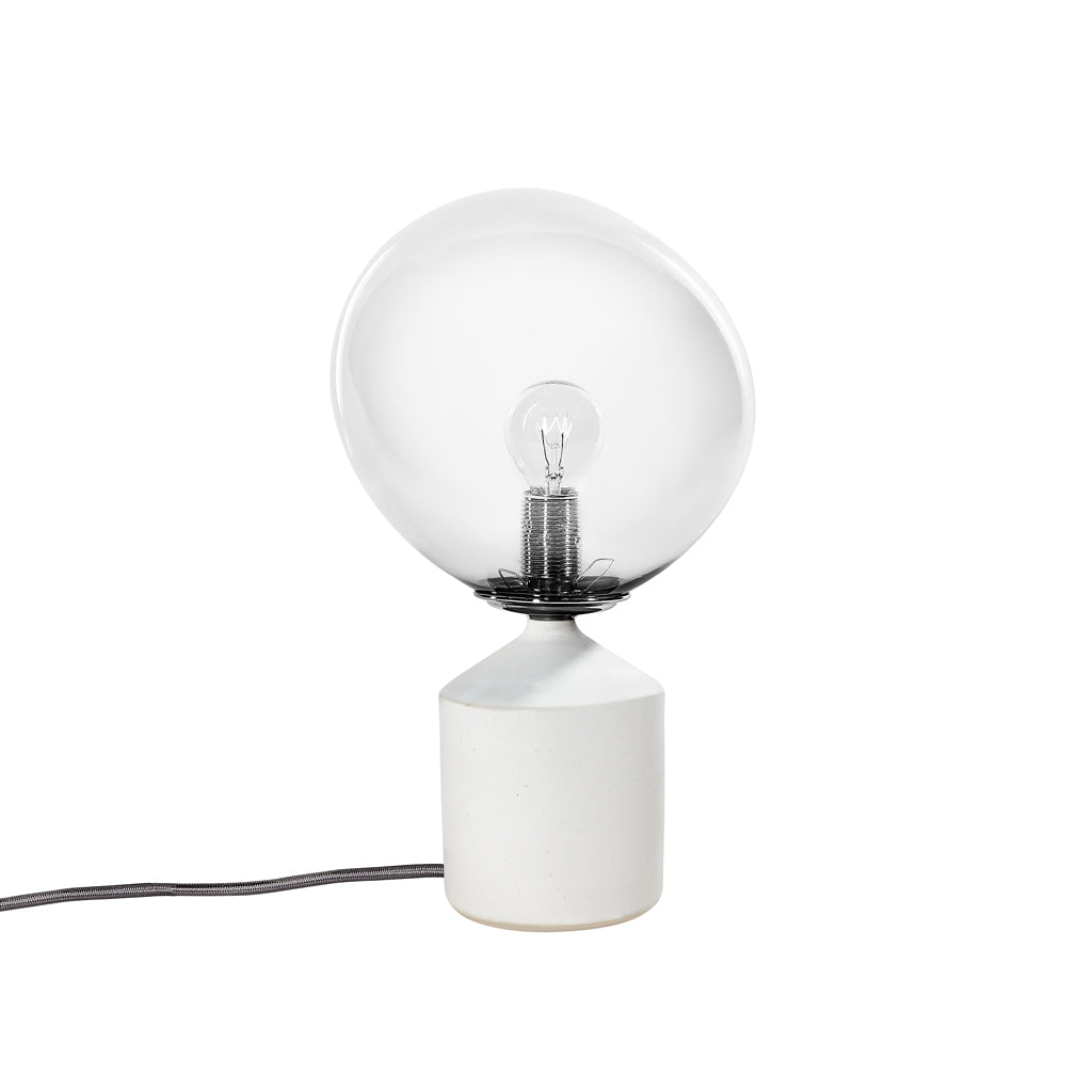Medium SKY keramiklampe, hvid - design Pernille Bülow og Ejnar Paulsen